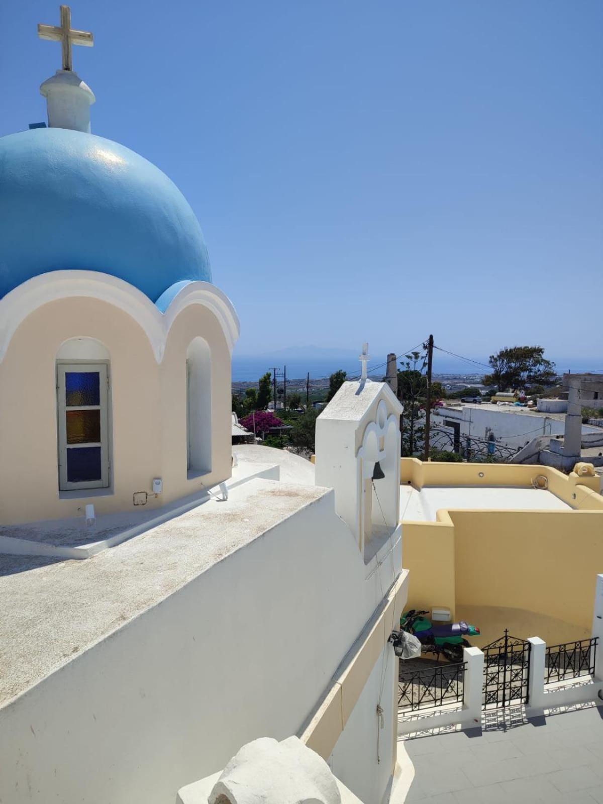 Fira Comfort Rooms Exterior photo